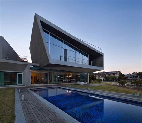Top 10 Modern House Designs For 2014 Designrulz