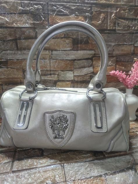 Daks Shoulder Handbag Offwhite Women S Fashion Bags And Wallets Shoulder Bags On Carousell