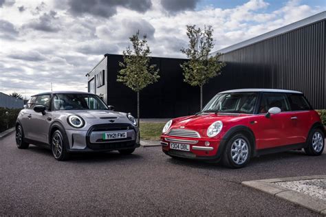 Mini Introduces The Special Cooper Se Electric Collection Series