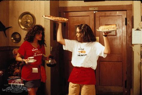 Julia Roberts And Annabeth Gish In Mystic Pizza S Movies Good
