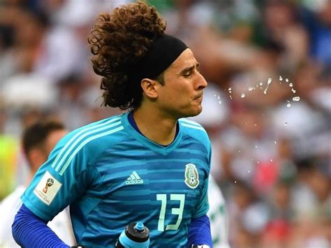 Memo Ochoa, el mejor portero del Mundial | DEBATE