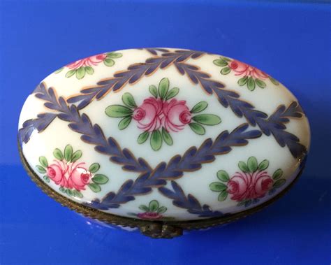 Vintage Porcelain Hand Painted Limoges Hinged Trinket Box Ebay