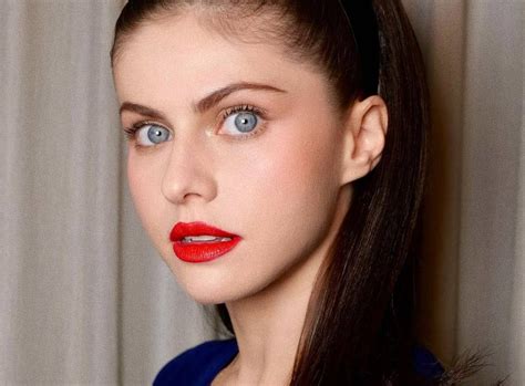 Alexandra Daddario Biography Facts About The Hollywood Movie Star