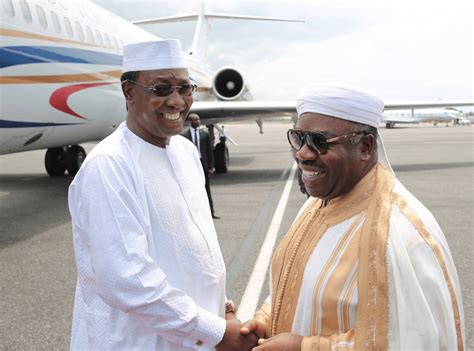 Ordu sözcüsü azem bermandoa agouna, ulusal televizyonda yaptığı açıklamada, 68. Idriss Deby en visite au Gabon - CEMAC ECO FINANCE
