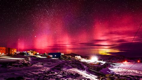 Keep Your Eyes Peeled Tassie The Aurora Australis Is Now On Show