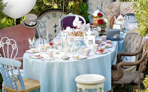 Talking Tables Truly Alice Mad Hatter Cake Domes For A Tea