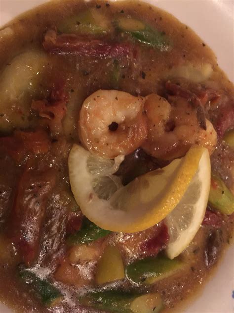 Add remaining porcini, reserved mushroom liquid, chicken stock and bring to a boil. Mushroom stuffed ravioli with shrimp with sun dried sauce ...