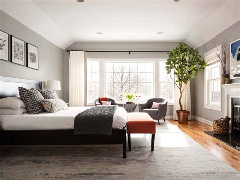 Decorating a bedroom is a chance to really reflect your personal style. 20+ Serene And Elegant Master Bedroom Decorating Ideas