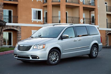 2016 Chrysler Town And Country Review Trims Specs Price New Interior