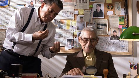 El agente topo se transformó en la primer película chilena en estar en carrera en dos categorías diferentes: El Ciudadano | Crítica de cine: 'El Agente Topo', la ...