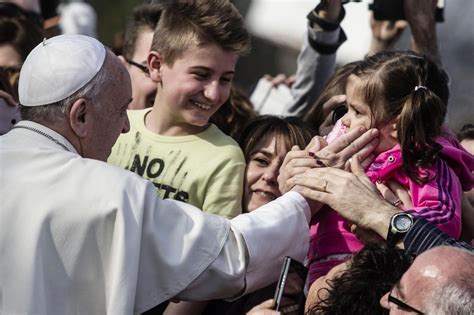 Papa Francesco A Tor De Schiavi Inaugura La Casa Per Disabili