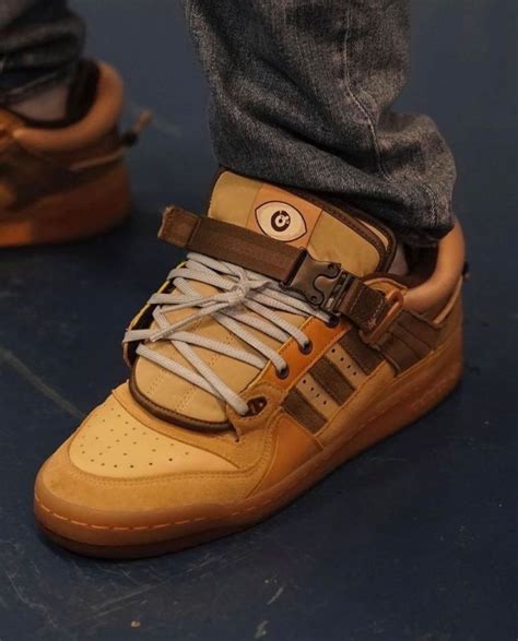 Has been added to your cart. 【Bad Bunny × adidas】Forum '84 Low "The First Café"が2021年3月 ...