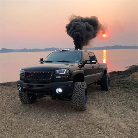 Nothing Like The Smell Of Fresh Coal🤠 Dirtymaxteich Trucks Lifted