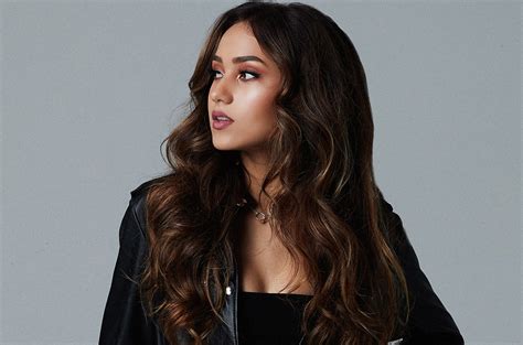 Watch Skylar Stecker S New Video For Her Chart Topping Dance Hit Blame Premiere Billboard