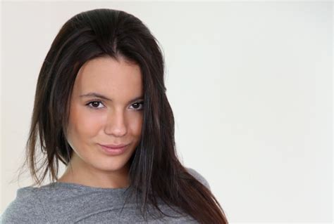 Vanessa Decker Facts Bio Career Net Worth Aidwiki