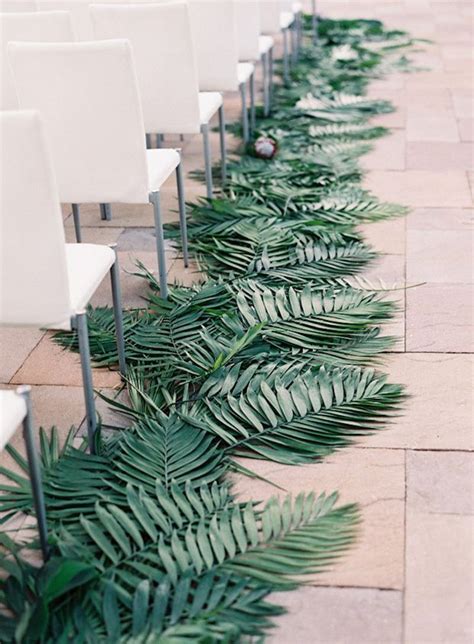 Tropical Leaves For Your Wedding In 2020 Greenery