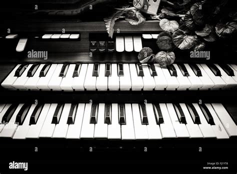 Double Keyboard Piano Hi Res Stock Photography And Images Alamy