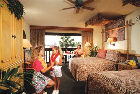 Disney Resort Hotels Disneys Polynesian Resort Guests In Room Walt