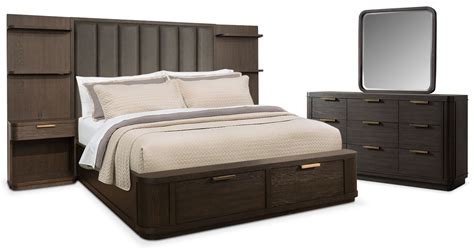 Our king bedroom sets come in every style. Malibu 5-Piece Queen Tall Upholstered Wall Storage Bedroom ...