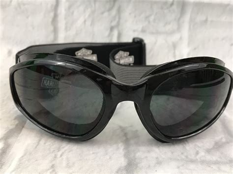 Buy clothing & accessories online and read professional reviews on harley davidson riding glasses motorcycle apparel. Harley Davidson Sunglasses Riding Goggles Black Gift ...