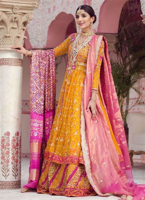 Fta Aww19 07 Pakistani Mehndi Dress Bridal Dresses Pakistan Bridal Dress Design