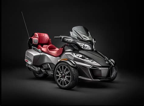 This is a gorgeous 2015 can am red and pearl white spyder rss special series. 2015 Can-Am Spyder RTS