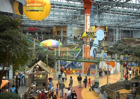 Camp Snoopy Who Nickelodeon Runs The Show Now At Mall Of America