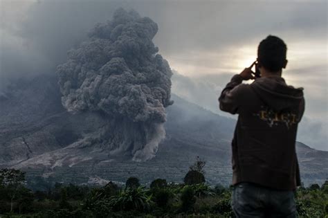 Indonesian Volcano Erupts Killing Several People And Its Happened Before