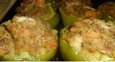Raw or cooked, they add a touch of sweetness to recipes. Delicious Stuffed Bell Peppers | Recipe | Stuffed peppers ...