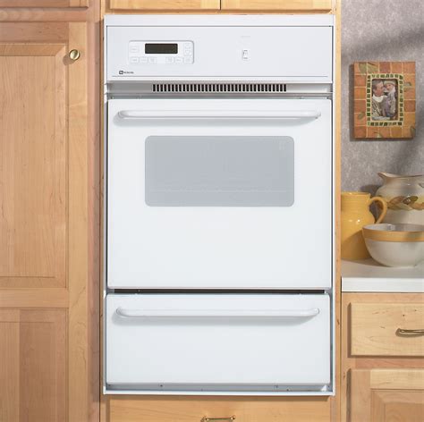 Maytag Cwg3100aae 24” Single Standard Clean Gas Wall Oven