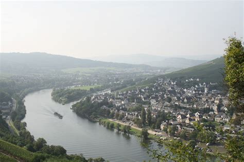 | meaning, pronunciation, translations and examples. File:Moselle river near Cochem, Germany.JPG - Wikimedia ...