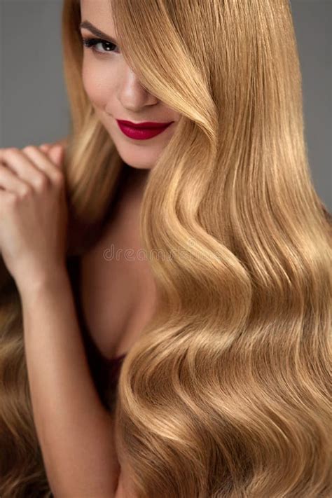Long Blonde Hair Beautiful Woman With Healthy Straight Hair Stock Image Image Of Face