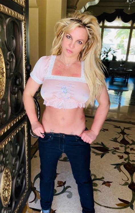 Britney Spears Strips Totally Naked For Sexy Instagram Snap After Row