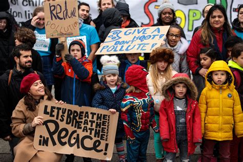 Unicef works in some of the world's toughest places, to reach the world's most disadvantaged children. Unicef UK hold rallies calling for an end to illegal levels of toxic air - Unicef UK
