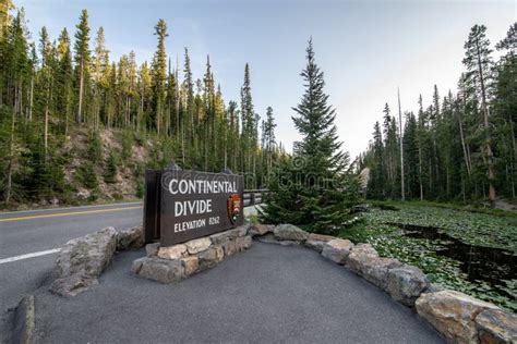 Yellowstone Continental Divide Sign In Wyoming Editorial Image Image