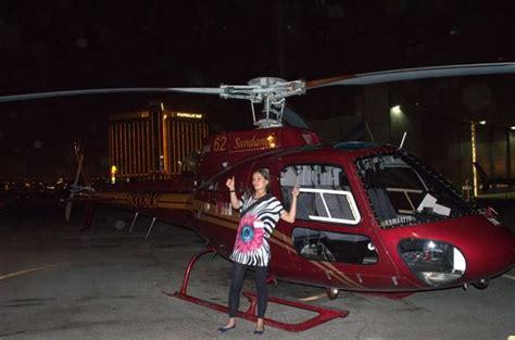 Limousine And Helicopter Ride Over Las Vegas At Night Crazy Sexy Fun Traveler Travel Blog