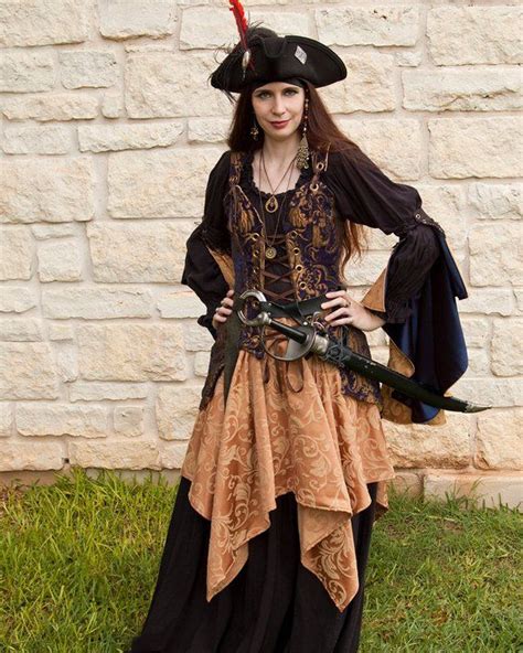 Renaissance Authentic Female Pirate Costume Historiacuar