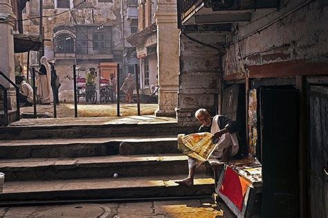 35 Fantastic Indian Color Street Photographs Street