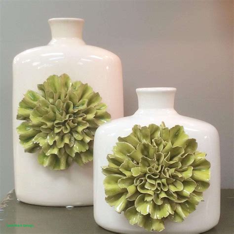 This home depot guide gives you classic and surprising when it comes to the question of what to put in a vase, one of the most popular vase filler ideas is glass beads. 30 Unique Glass Gems Vase Fillers | Decorative vase Ideas