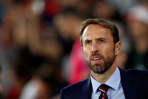 Саутгейт гарет (gareth southgate) футбол главный тренер англия 03.09.1970. England manager Gareth Southgate to feature in Bear Grylls' 'Mission Bear'