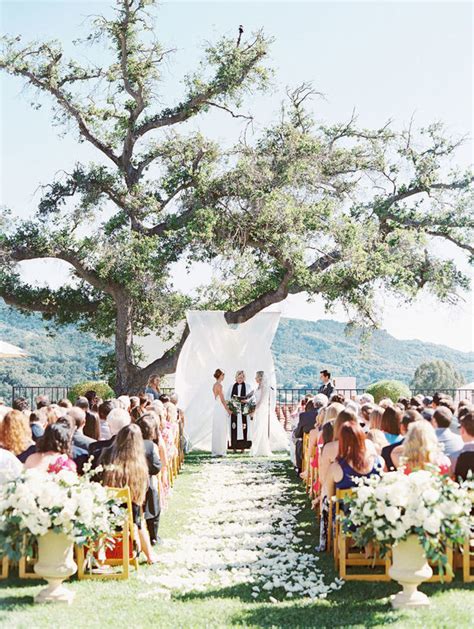 11 Summer Wedding Ideas Youll Want To Steal For Yourself Wedding