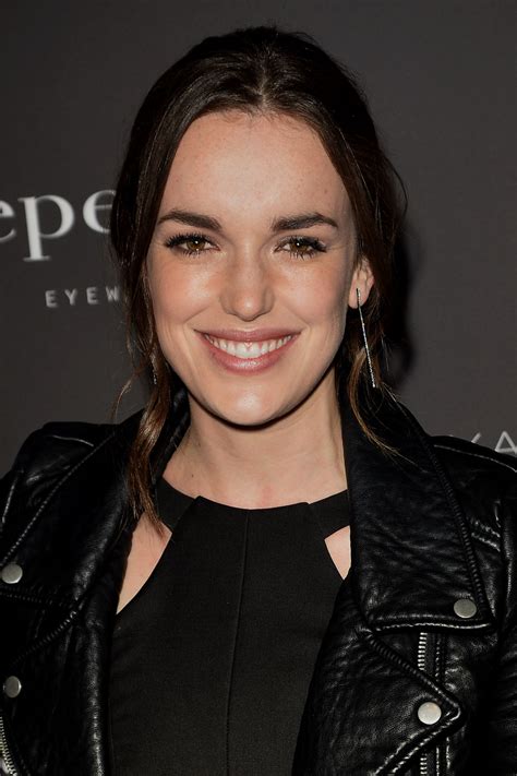 Elizabeth Henstridge Style Clothes Outfits And Fashion• Page 2 Of 6