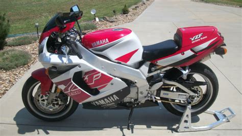 The yamaha fz750 is a sport class motorcycle that was produced by the yamaha motor corporation between 1985 and 1991. 1997 YAMAHA YZF750R YZF 750 GENESIS 5 VALVE EXUP DELTA BOX ...