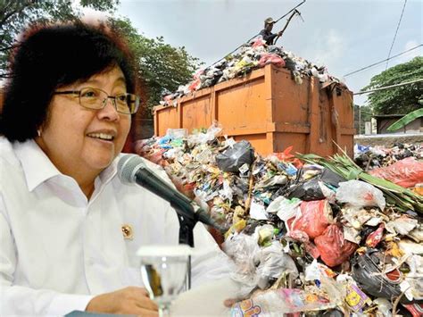 Peringatan hari peduli sampah nasional yang diperingati setiap tahun apda 21 februari diharapkan mampu menjadi momentum untuk membangkitkan kesadaran tentang prinsip 3r, yaitu reduce, reuse dan recycle dalam pengelolaan sampah. Hari Peduli Sampah Nasional 2017 Mewujudkan Indonesia ...