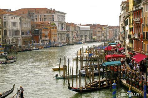 Census bureau's 2007 estimates, the city had a population of 21,015. Top 10: Things To Do in Venice, Italy - StruxTravel