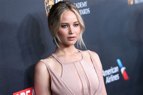 j law worries her privates will turn into ‘wet sponges page six
