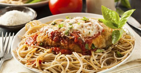 Restaurant meals can be as bad for your waistline as fast food - CBS News