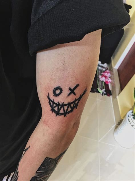 Pin By 🇬 🇼 🇪 🇳 On Tatuagens ︎ Hand Tattoos Sharpie Tattoos Cool