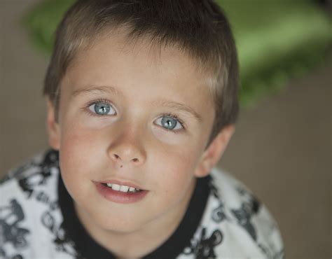 Green Eyed Boy Children Photography Boy Greeneyes Puredynamics