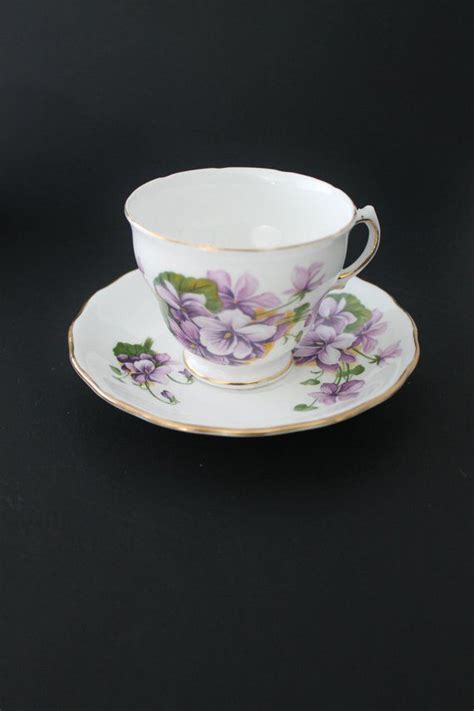 Royal Vale Tea Cup And Saucer Violets Pattern 8141 Pre 1953 England